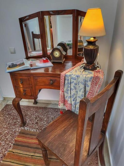 Ilyssos - Boho Stylish Apt- Hilton Area เอเธนส์ ภายนอก รูปภาพ