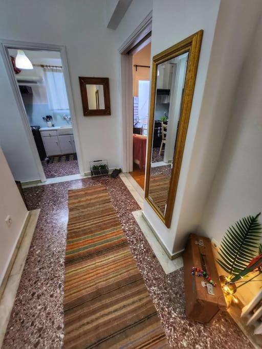 Ilyssos - Boho Stylish Apt- Hilton Area เอเธนส์ ภายนอก รูปภาพ